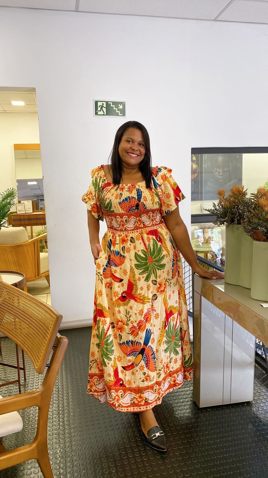 Vestido estampa inspiração farm